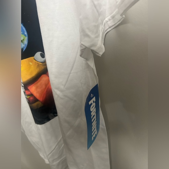 Fortnite T shirt graphic L - Picture 4 of 4